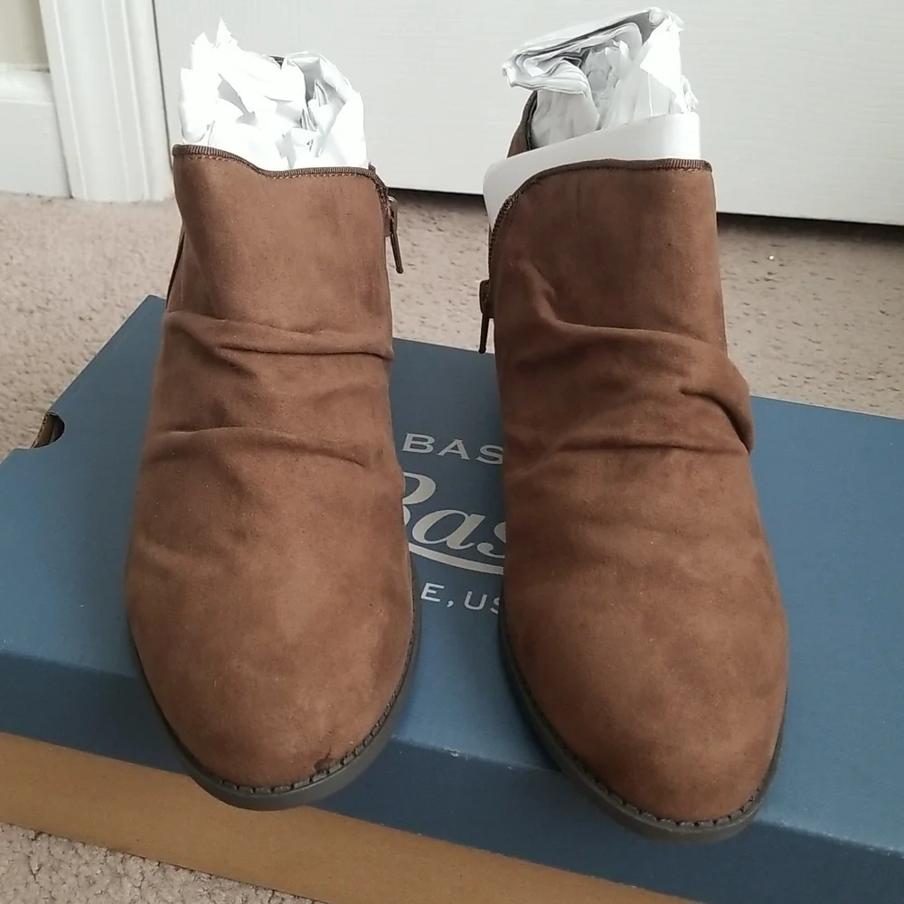 NWB G.H. Bass & Co. Chestnut Ruched Erica Ankle Boot